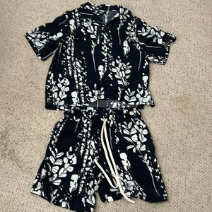 Hawaiian Outfit/New Condition Never Worn